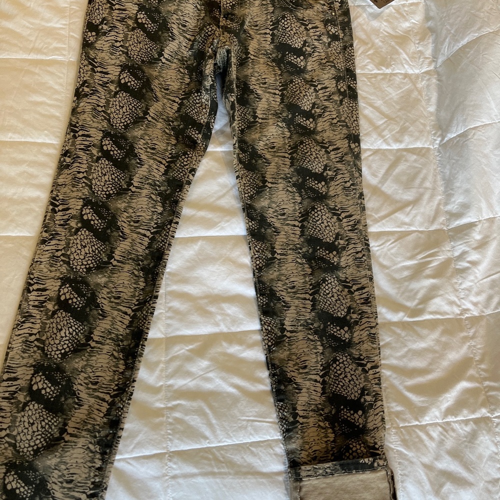Cabi diamondback skinny jeans